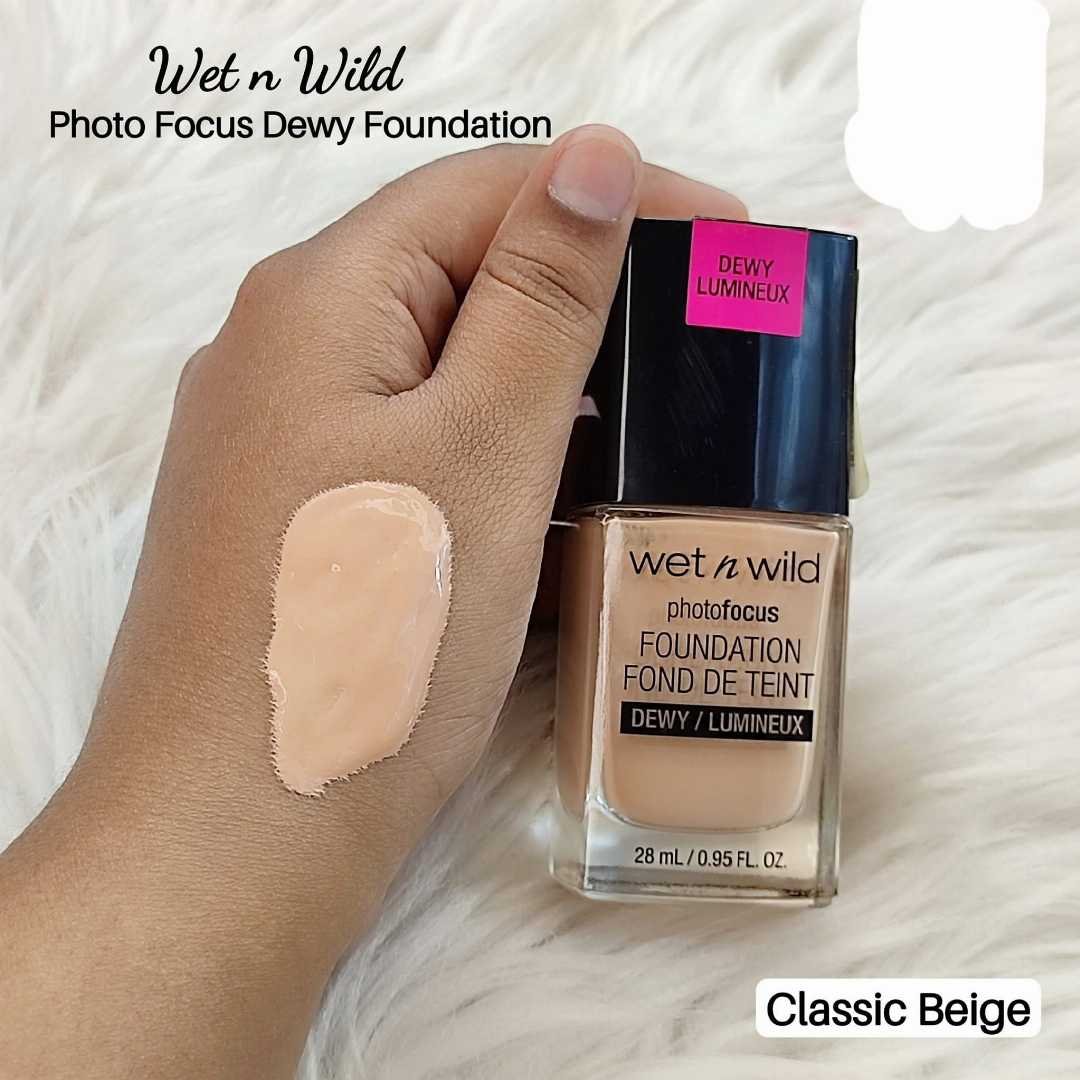 Wet n Wild Photo Focus Dewy Foundation - Classic Beige - 30ml