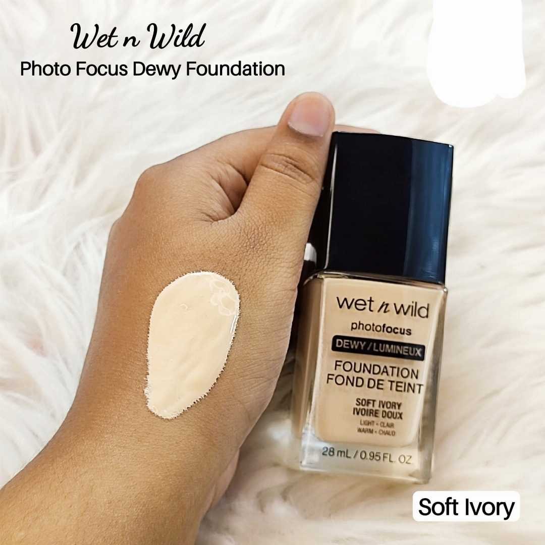 Wet N Wild Dewy Foundation – Soft Ivory